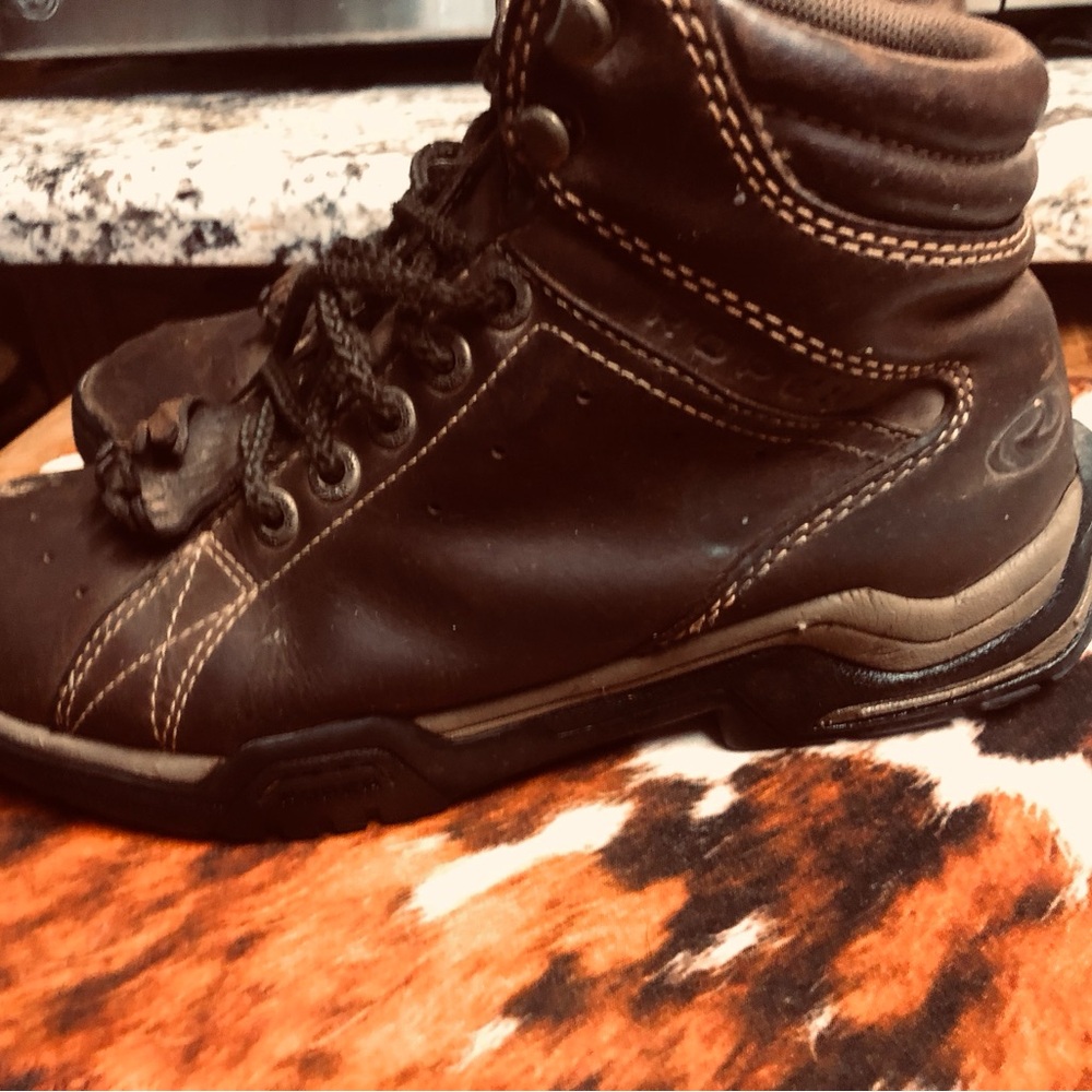Women’s Brown Lace-Up Work Boot riding boots sz 8.5 or 40